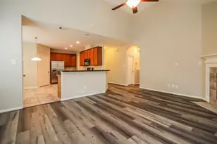 20203 Ray Falls Dr, Tomball, TX 77375 - Photo 4