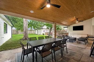 339 Wycliffe Dr, Houston, TX 77079 - Photo 32