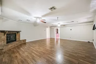 300 N Market St, Louise, TX 77455 - Photo 10