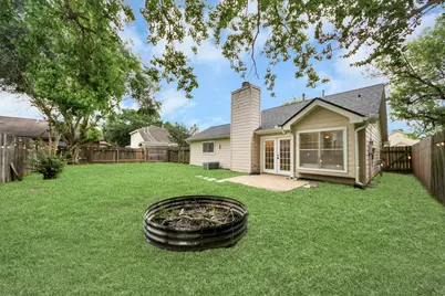8447 Lake Crystal Drive, Houston, TX 77095 - Photo 16