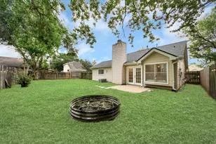 8447 Lake Crystal Dr, Houston, TX 77095 - Photo 16