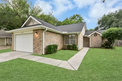 8447 Lake Crystal Drive, Houston, TX 77095 - Photo 2