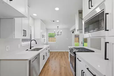 447 Castlebar Court, Houston, TX 77015 - Photo 14