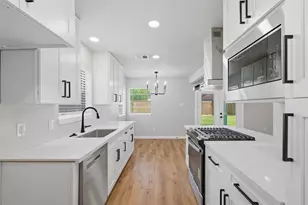 447 Castlebar Ct, Houston, TX 77015 - Photo 14