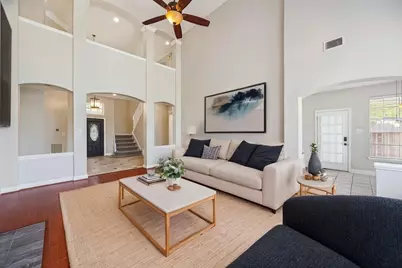 103 Chatsworth Circle, Sugar Land, TX 77479 - Photo 10