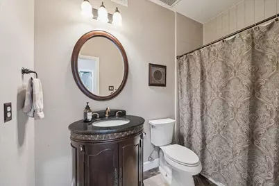 103 Chatsworth Circle, Sugar Land, TX 77479 - Photo 8