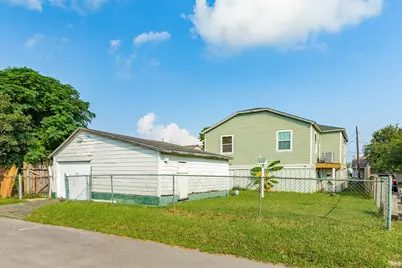 5519 Menard Avenue, Galveston, TX 77551 - Photo 12