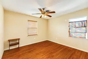 5519 Menard Ave, Galveston, TX 77551 - Photo 22