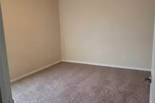 10319 Moonset Ln, Houston, TX 77016 - Photo 6