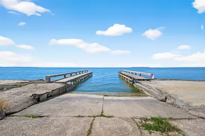 323 Lake Livingston Drive, Livingston, TX 77351 - Photo 30