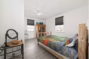 323 Lake Livingston Dr, Livingston, TX 77351 - Photo 16