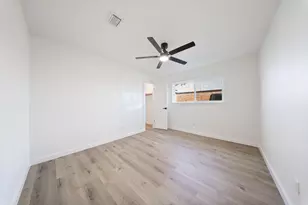 9115 Tanager St, Houston, TX 77036 - Photo 18