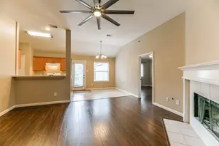 1235 Halls Bridge Bridge, League City, TX 77573 - Photo 4
