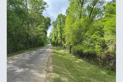 1325 County Road 2650, Rye, TX 77369 - Photo 8