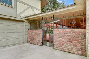 15606 Dawnbrook Dr, Houston, TX 77068 - Photo 2