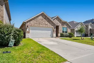 1388 Grays Gully Dr, Montgomery, TX 77316 - Photo 2