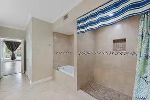 5115 Westerham Pl, Houston, TX 77069 - Photo 32