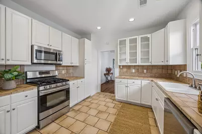 812 13th Street W, Houston, TX 77008 - Photo 14