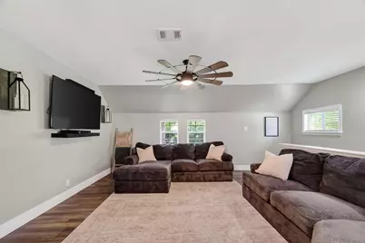 819 Sentinel Oaks, Pinehurst, TX 77362 - Photo 12