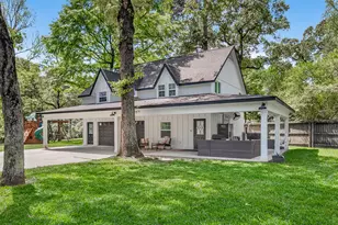 819 Sentinel Oaks, Pinehurst, TX 77362 - Photo 1