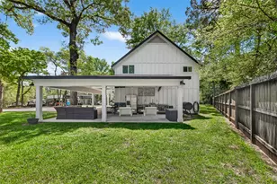 819 Sentinel Oaks, Pinehurst, TX 77362 - Photo 6