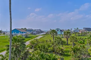 3917 3rd St, Galveston, TX 77554 - Photo 42