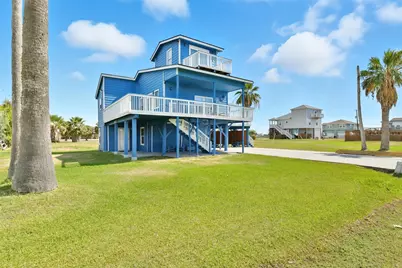 3917 3rd Street, Galveston, TX 77554 - Photo 2