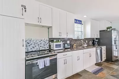 3917 3rd Street, Galveston, TX 77554 - Photo 10