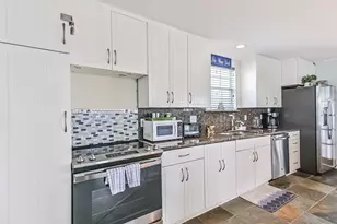 3917 3rd St, Galveston, TX 77554 - Photo 10
