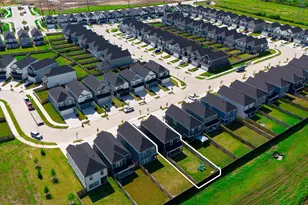 10213 Berkeley Spgs Trl, Houston, TX 77051 - Photo 28