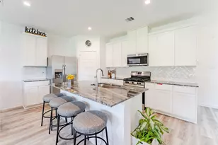 10213 Berkeley Spgs Trl, Houston, TX 77051 - Photo 1