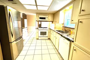 13935 St Marys Ln, Houston, TX 77079 - Photo 8