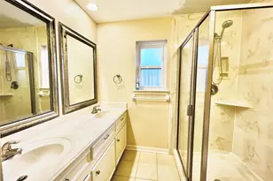 13935 St Marys Ln, Houston, TX 77079 - Photo 26