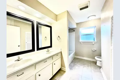 13935 Saint Marys Lane, Houston, TX 77079 - Photo 20