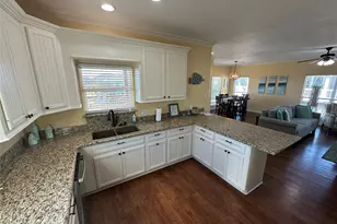 922 Driftwood Dr, Crystal Beach, TX 77650 - Photo 28