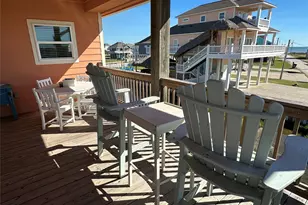 922 Driftwood Dr, Crystal Beach, TX 77650 - Photo 18