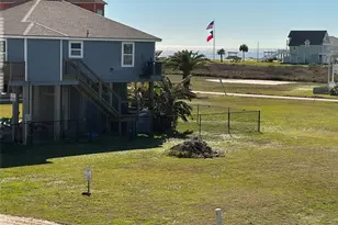 922 Driftwood Dr, Crystal Beach, TX 77650 - Photo 30