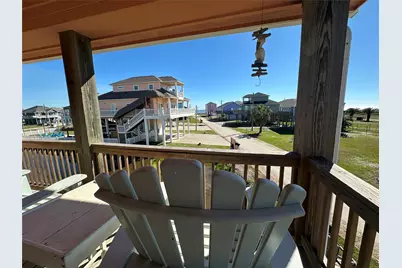 922 Driftwood Drive, Crystal Beach, TX 77650 - Photo 14