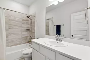 10062 S Goshawk Trl, Conroe, TX 77385 - Photo 32