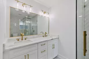 18111 Barbuda Ln, Houston, TX 77058 - Photo 10