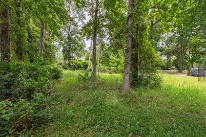 135 Jeb Stuart Lane, Conroe, TX 77302 - Photo 14