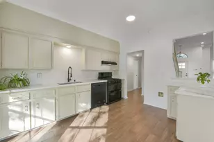 201 Pine Pl St, Dayton, TX 77535 - Photo 16