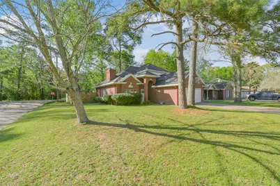 201 Pine Place Street, Dayton, TX 77535 - Photo 4