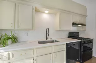 201 Pine Pl St, Dayton, TX 77535 - Photo 18