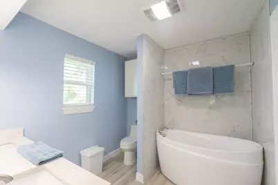720 Winchester Trail, Angleton, TX 77515 - Photo 14