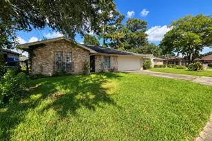 9623 Glenwood Forest Dr, Houston, TX 77078 - Photo 2