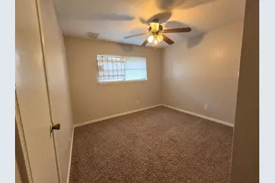 9623 Glenwood Forest Drive, Houston, TX 77078 - Photo 16