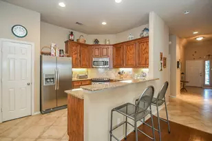 6022 Lynwood Banks Ln, Houston, TX 77092 - Photo 18
