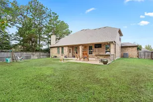 14104 N Crater Lake Ct, Conroe, TX 77384 - Photo 32