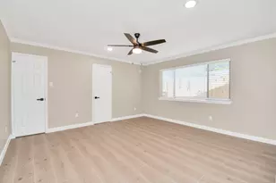 10550 Emnora Ln, Houston, TX 77043 - Photo 18